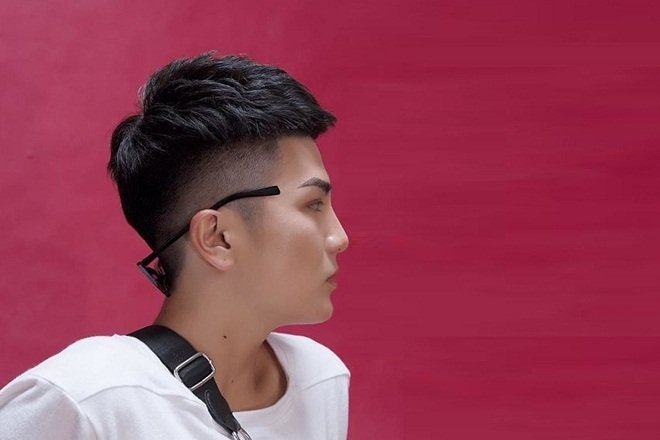 kiểu tóc mohican dài không vuốt keo